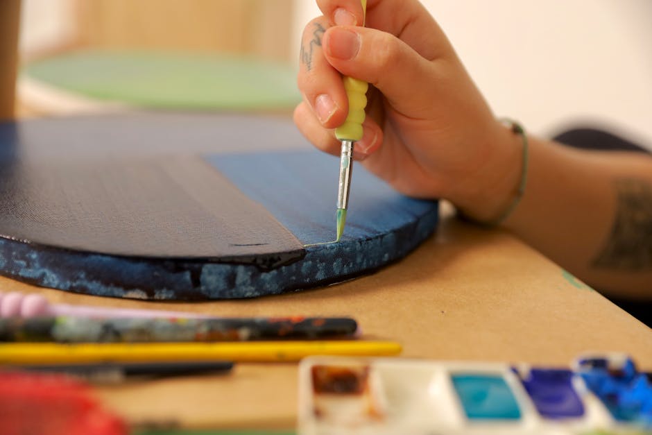 Betrokken deelnemers aan een culturele workshop voor taalleerders